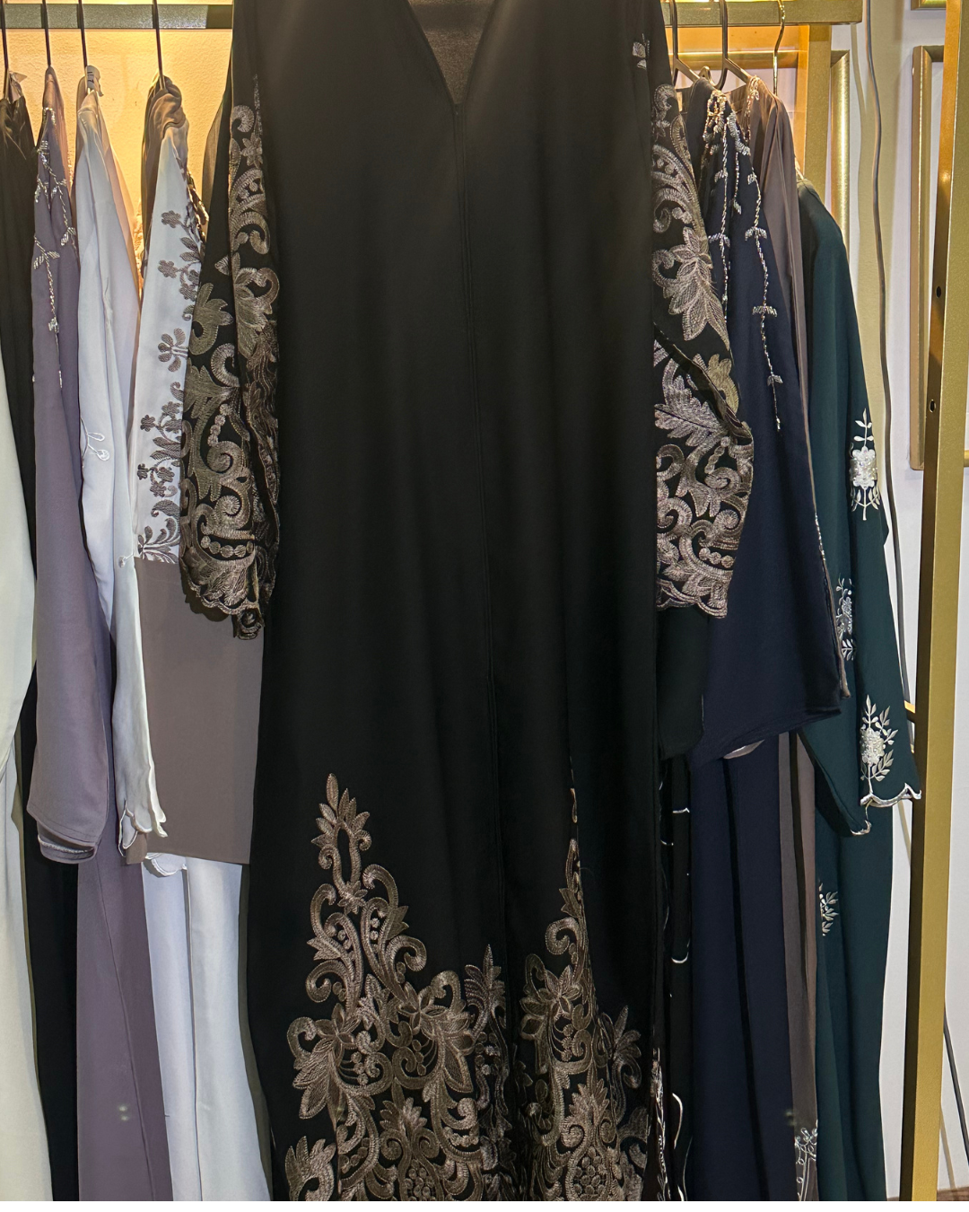 Qaira Abaya