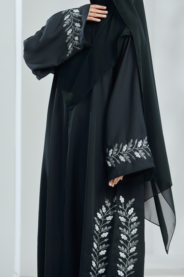 Haneda Abaya in Dark Grey