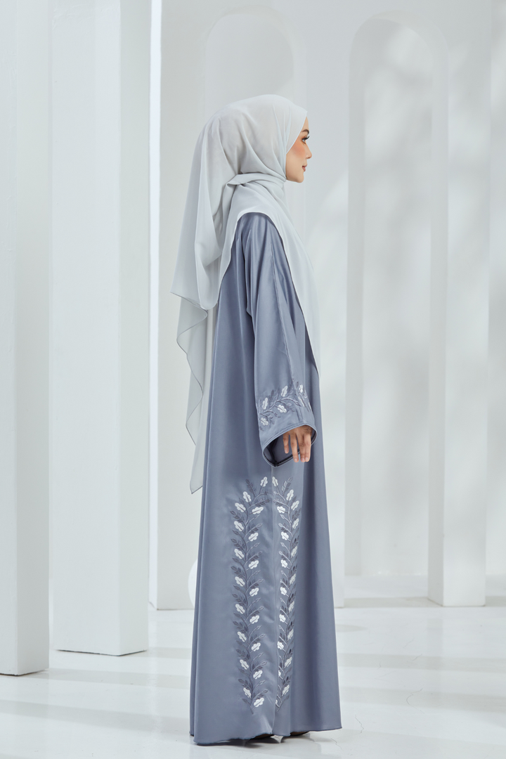 Haneda Abaya in Light Grey