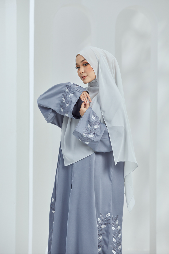 Haneda Abaya in Light Grey