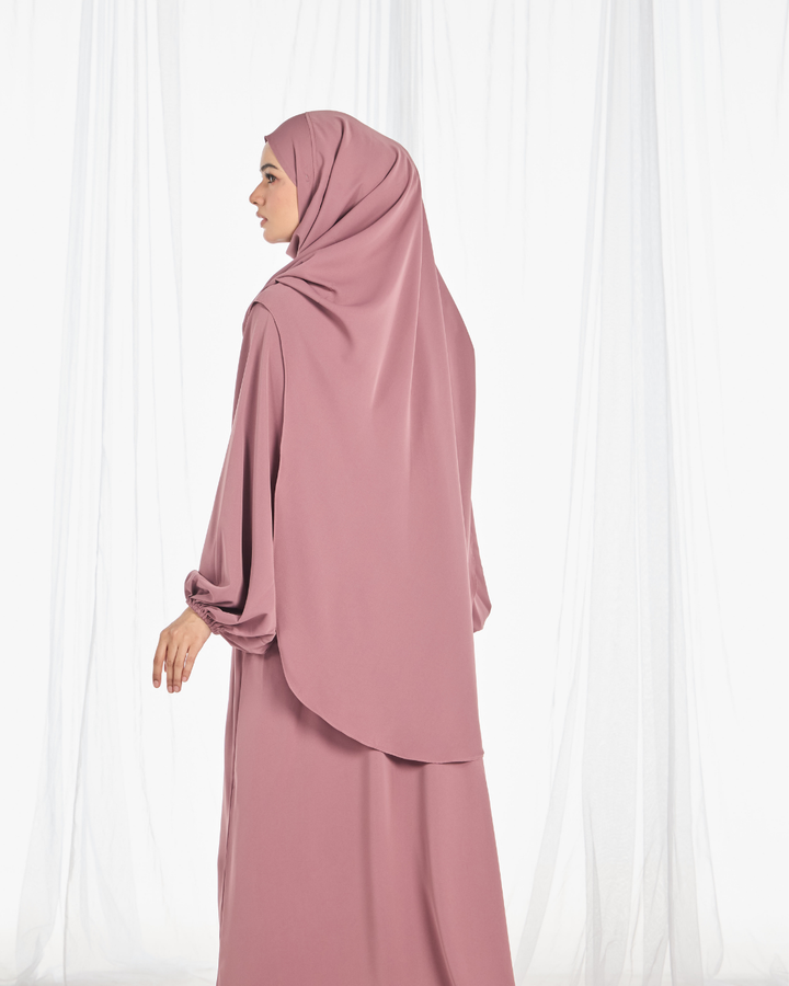 PO III : Warda Khimar Umrah Set in Dusty Rose