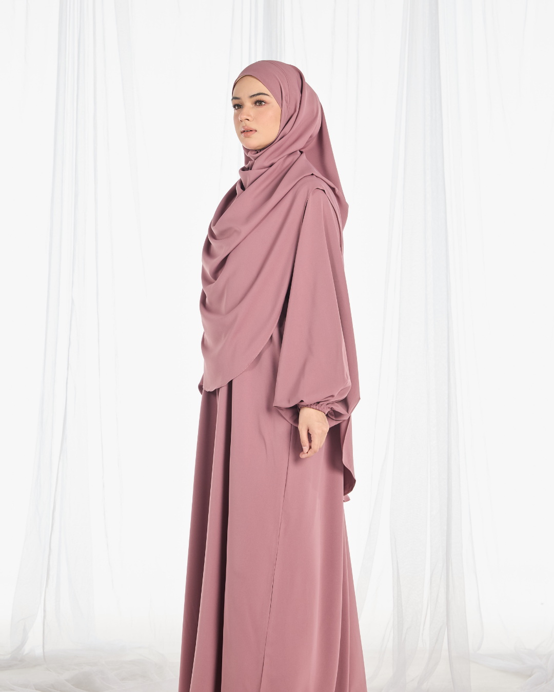 PO III : Warda Khimar Umrah Set in Dusty Rose