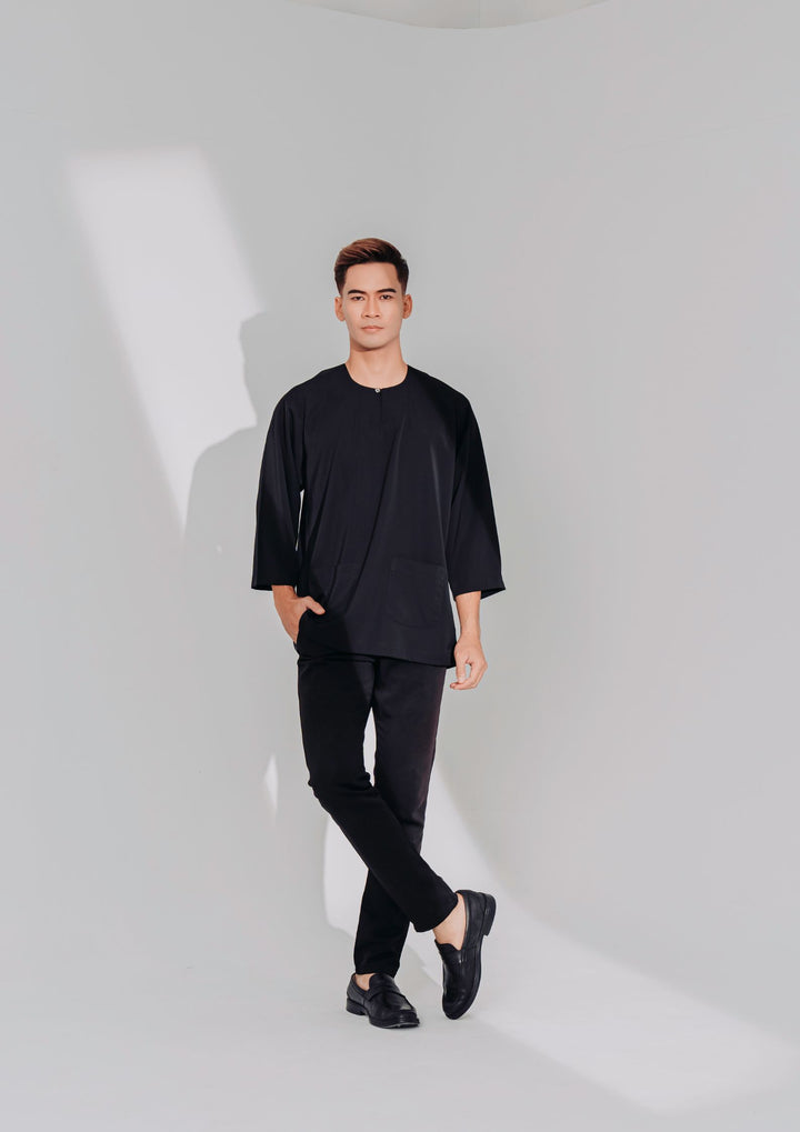 Wira Kurta in Black