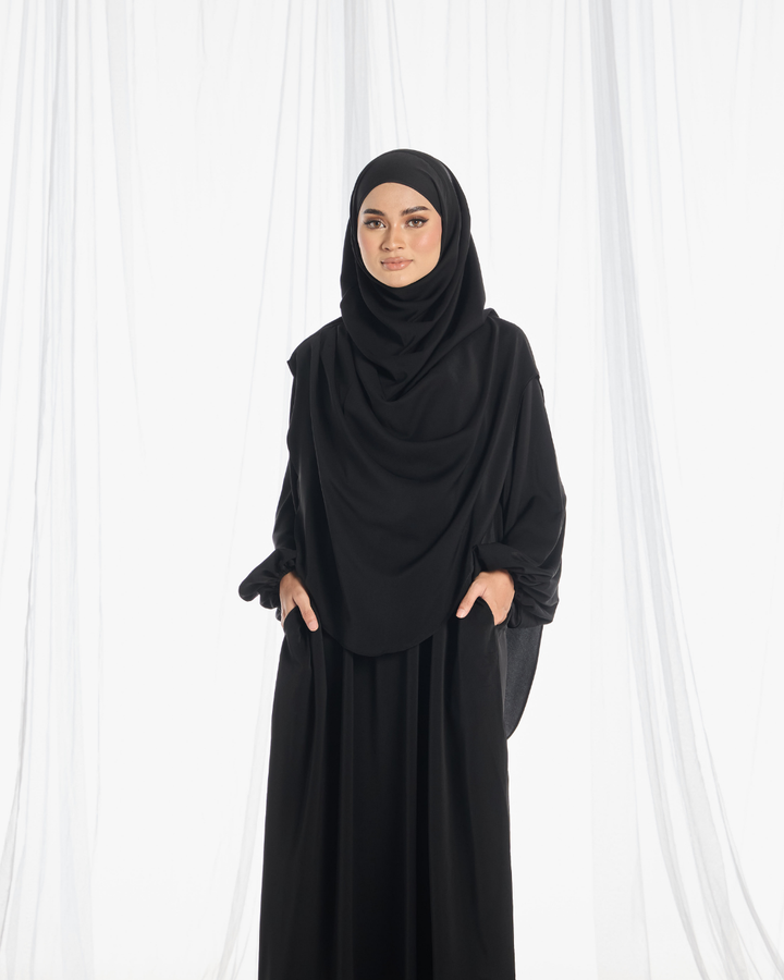 PO III : Warda Khimar Umrah Set in Black