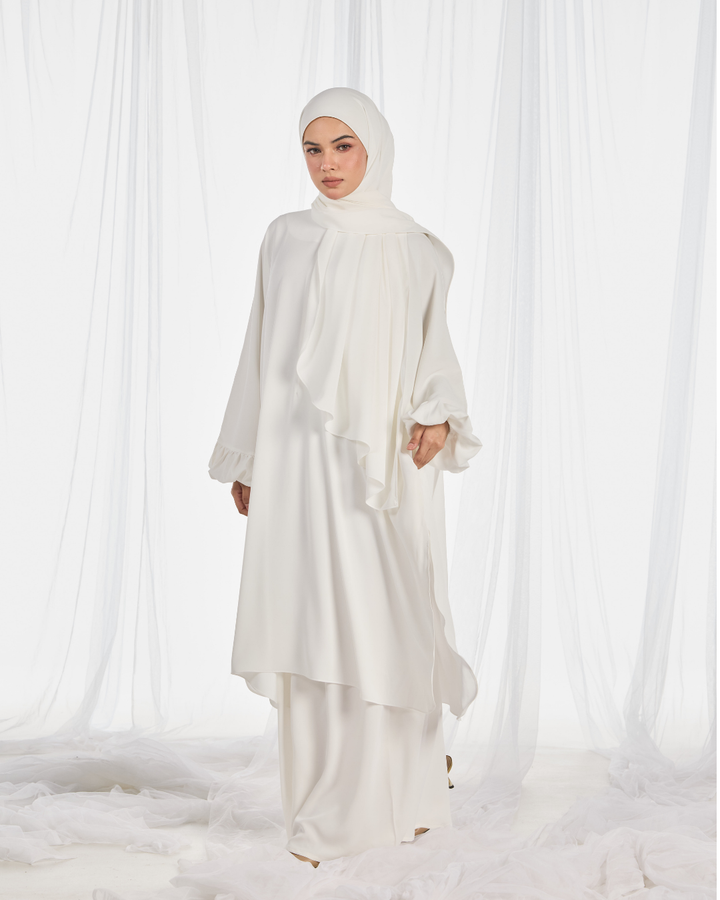 PO III : Hajar Pantsuit in White