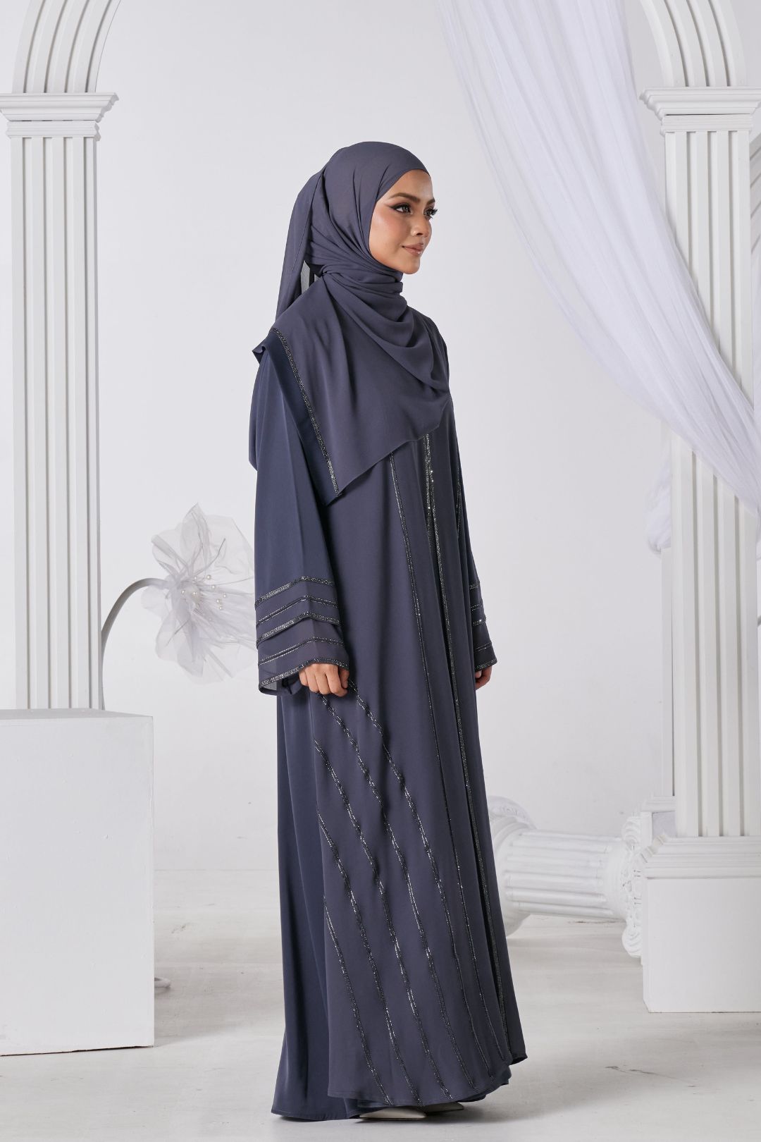 Rahma Abaya in Ash Grey