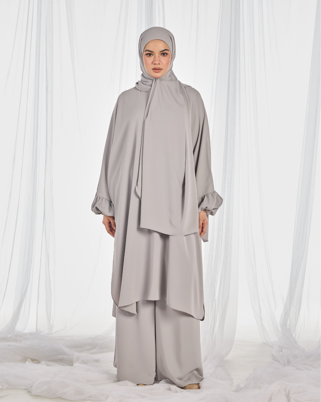 PO III : Hajar Pantsuit in Silver