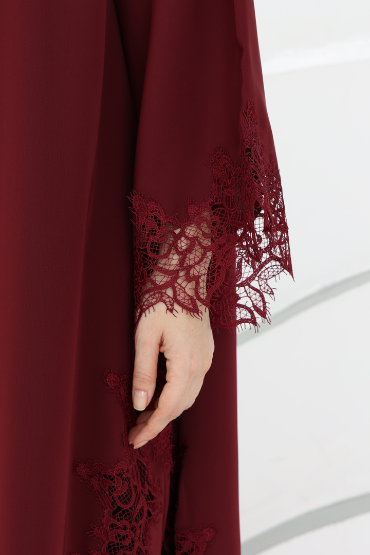 Preorder:Belle Abaya in Deep Maroon