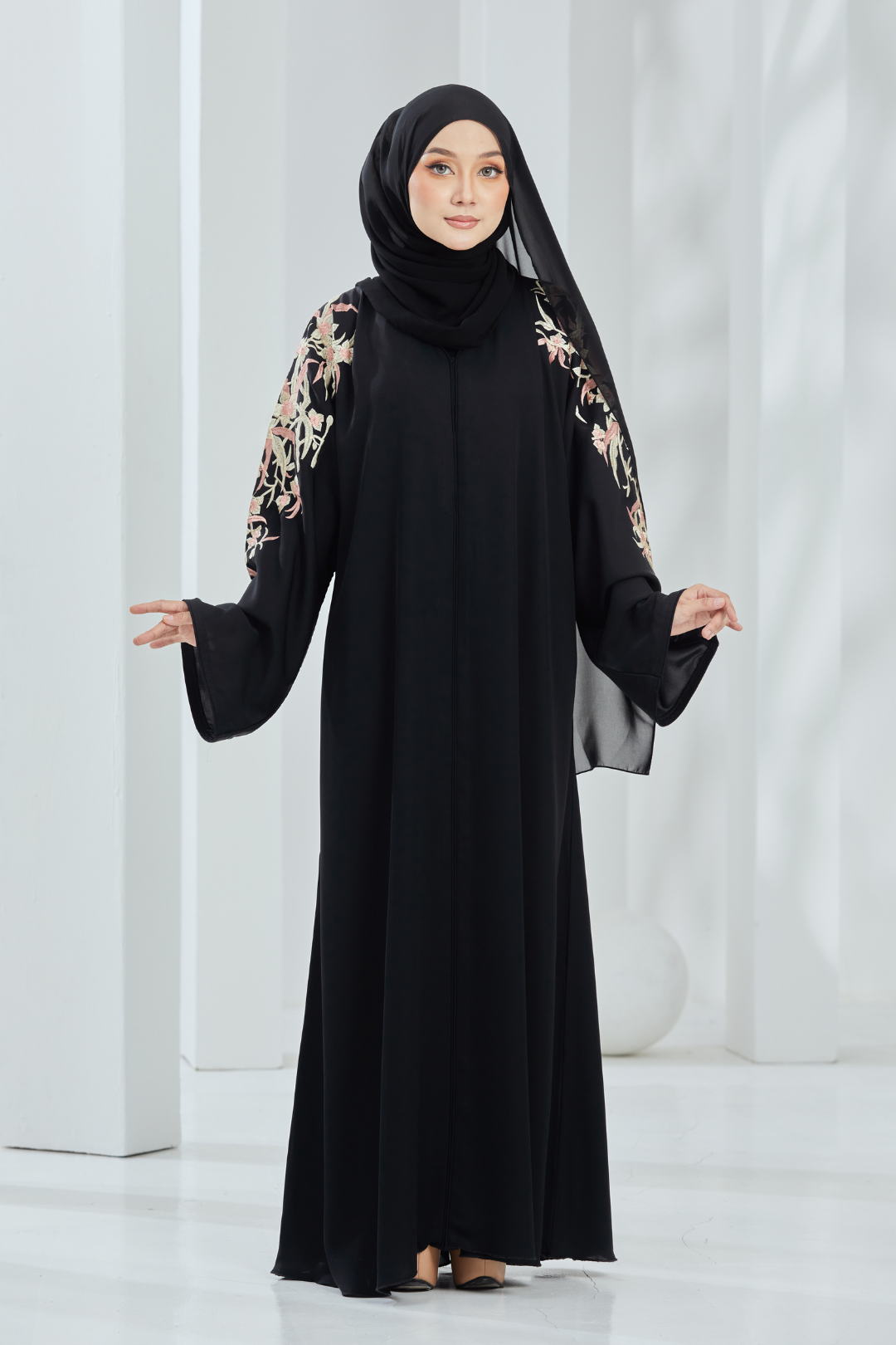 Safara Abaya in Black
