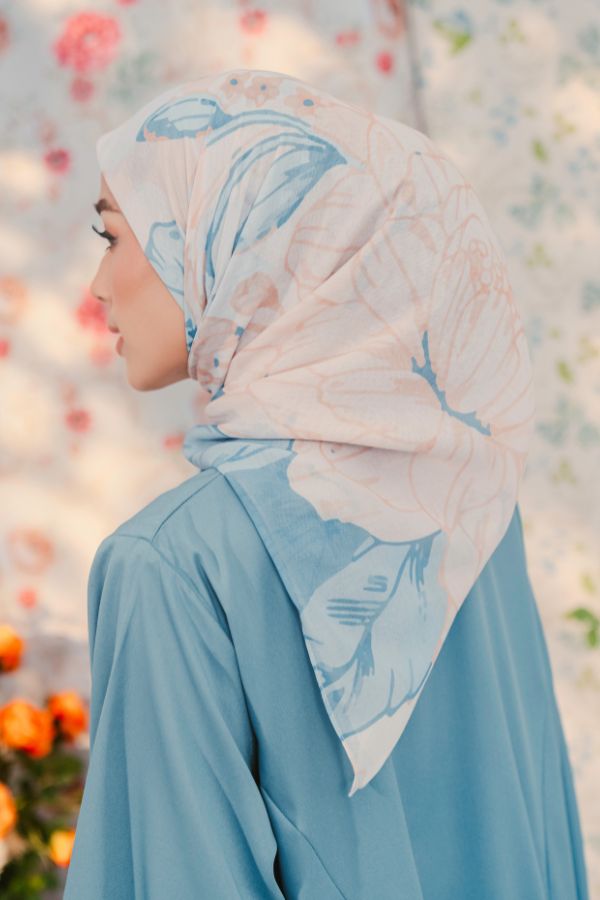 Dewdrop Delight Square Scarf