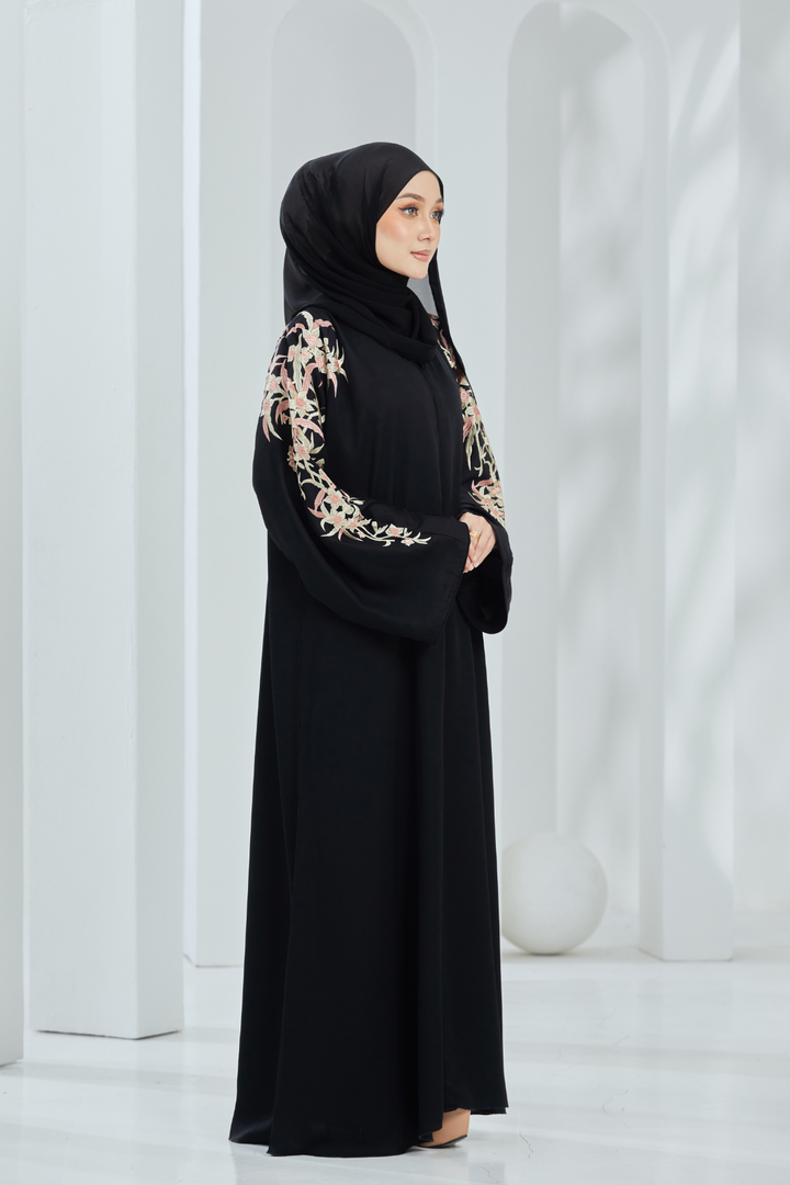 Safara Abaya in Black