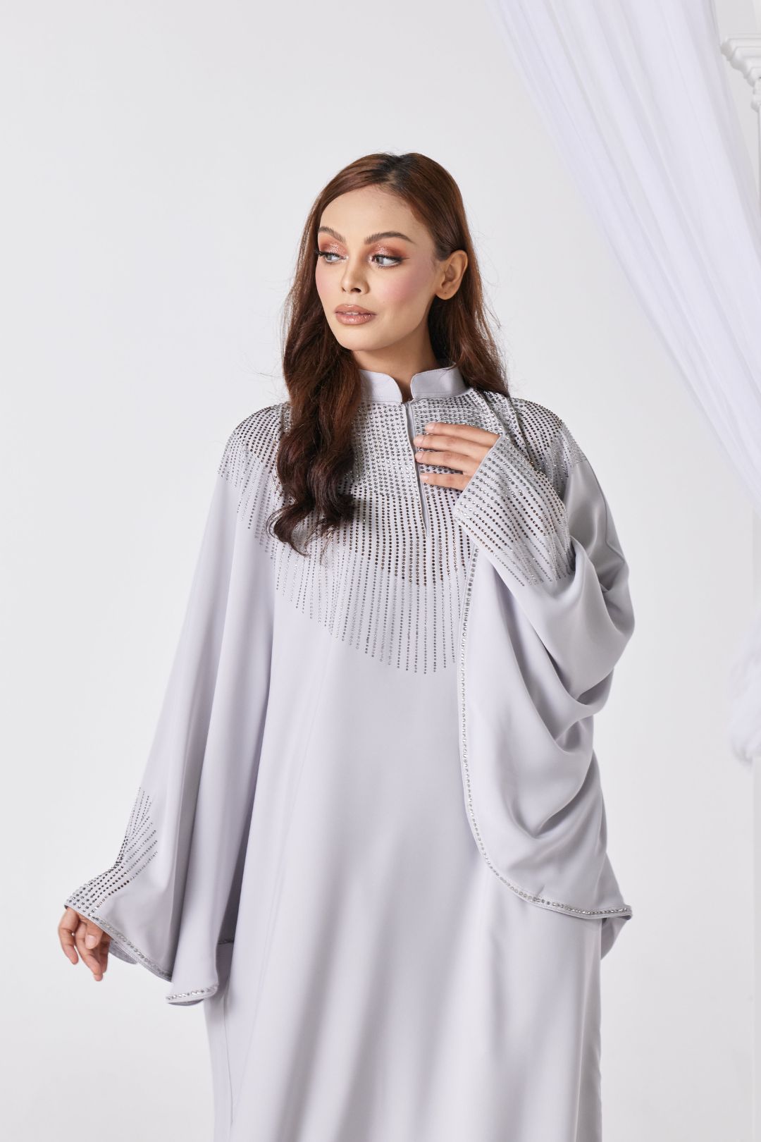 Dalila Abaya in Grey