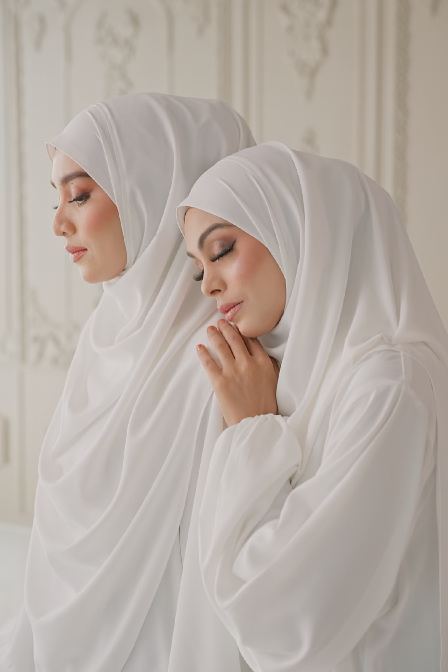 Instock: Warda Khimar Set in White