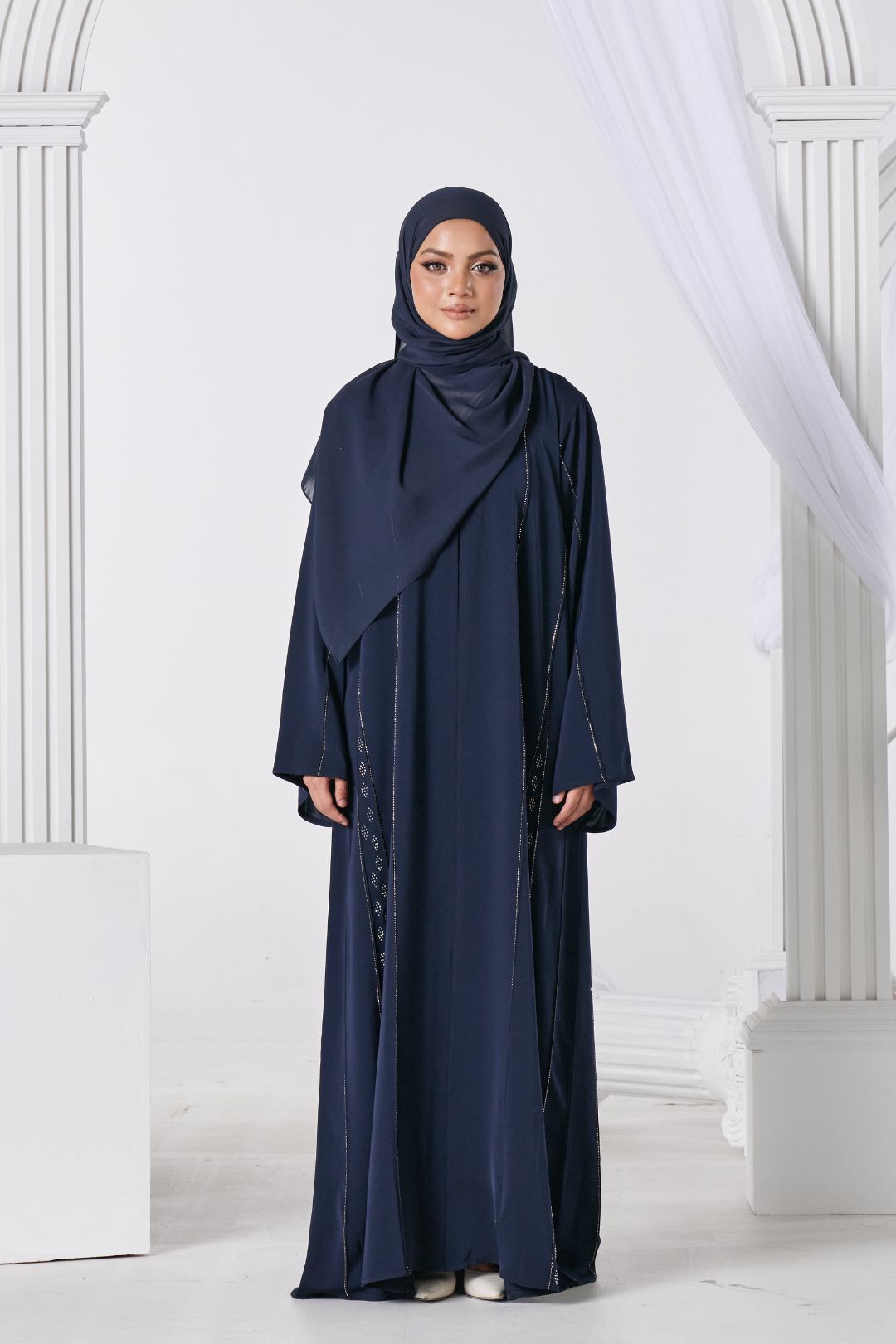 Najah Abaya in Navy Blue