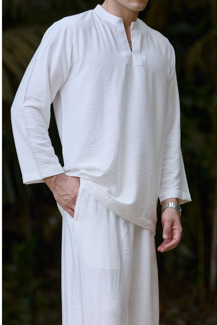 Wiranta Linen Set in White