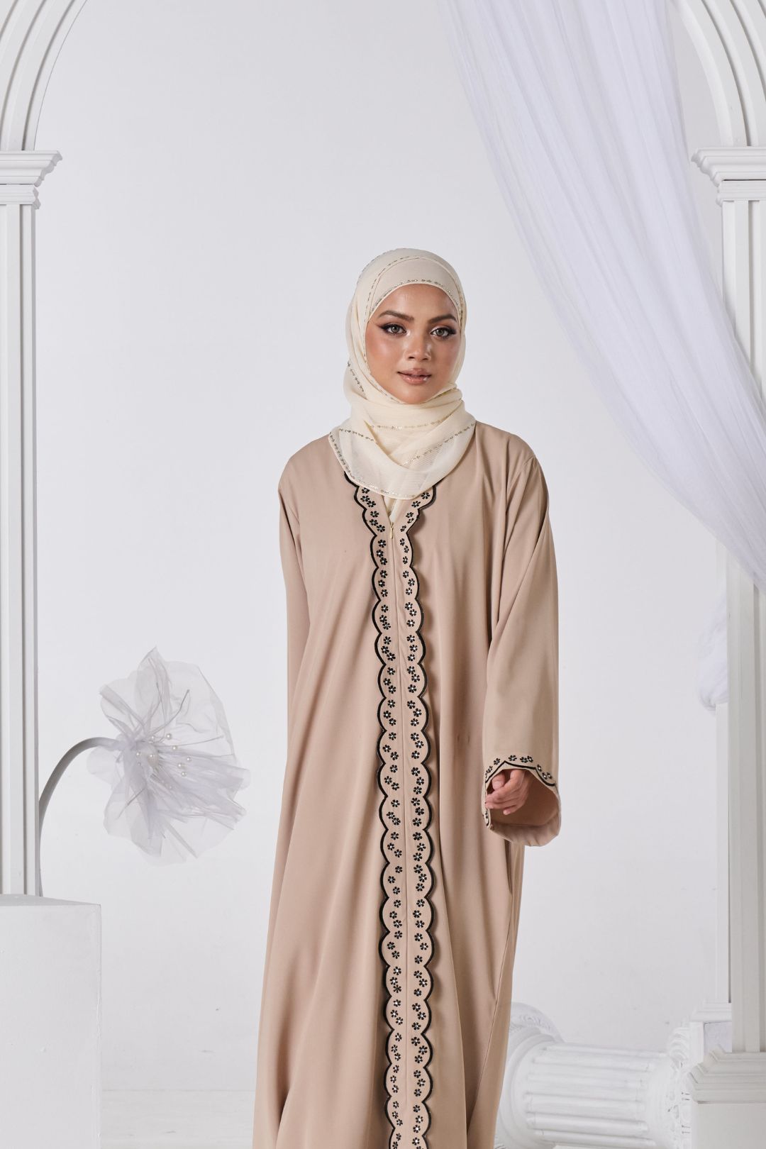 Sabreen Abaya in Beige