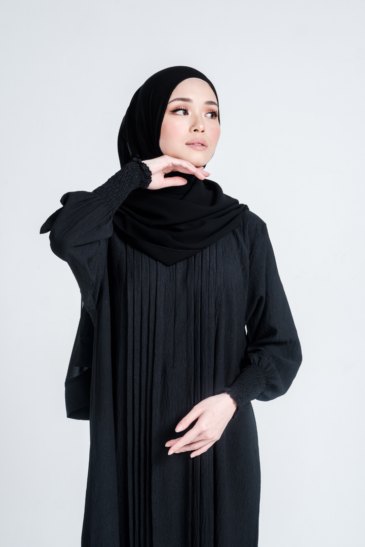 Zehra Abaya in Black