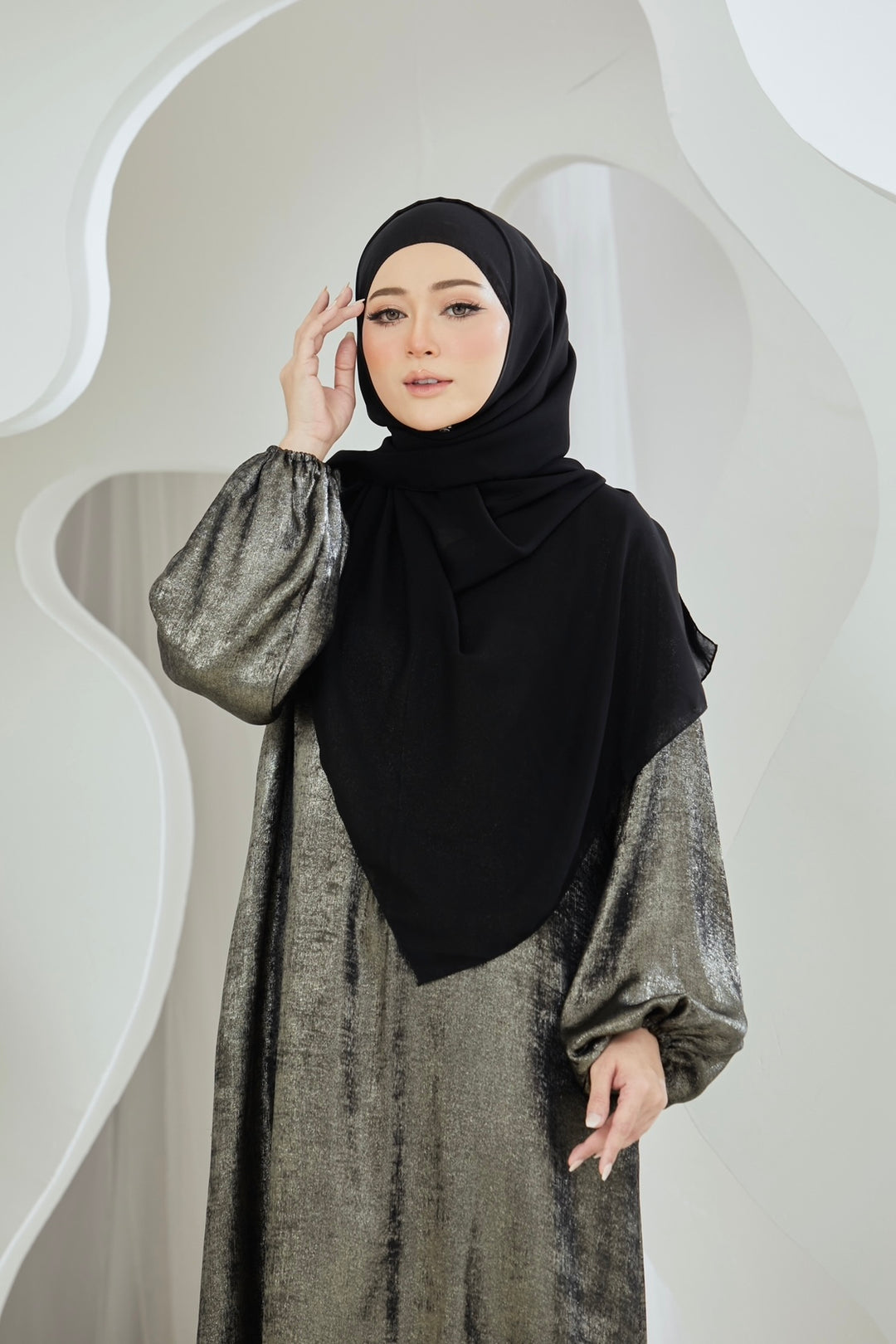 Nabeela Abaya