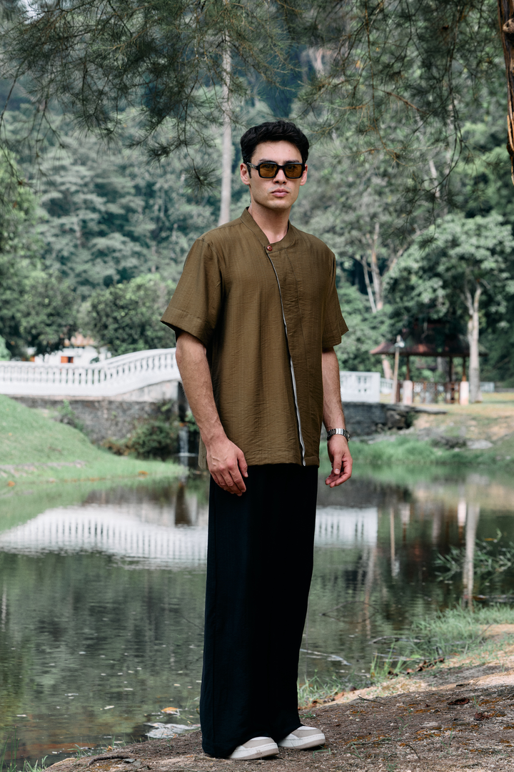 Aruna Linen Shirt in Olive
