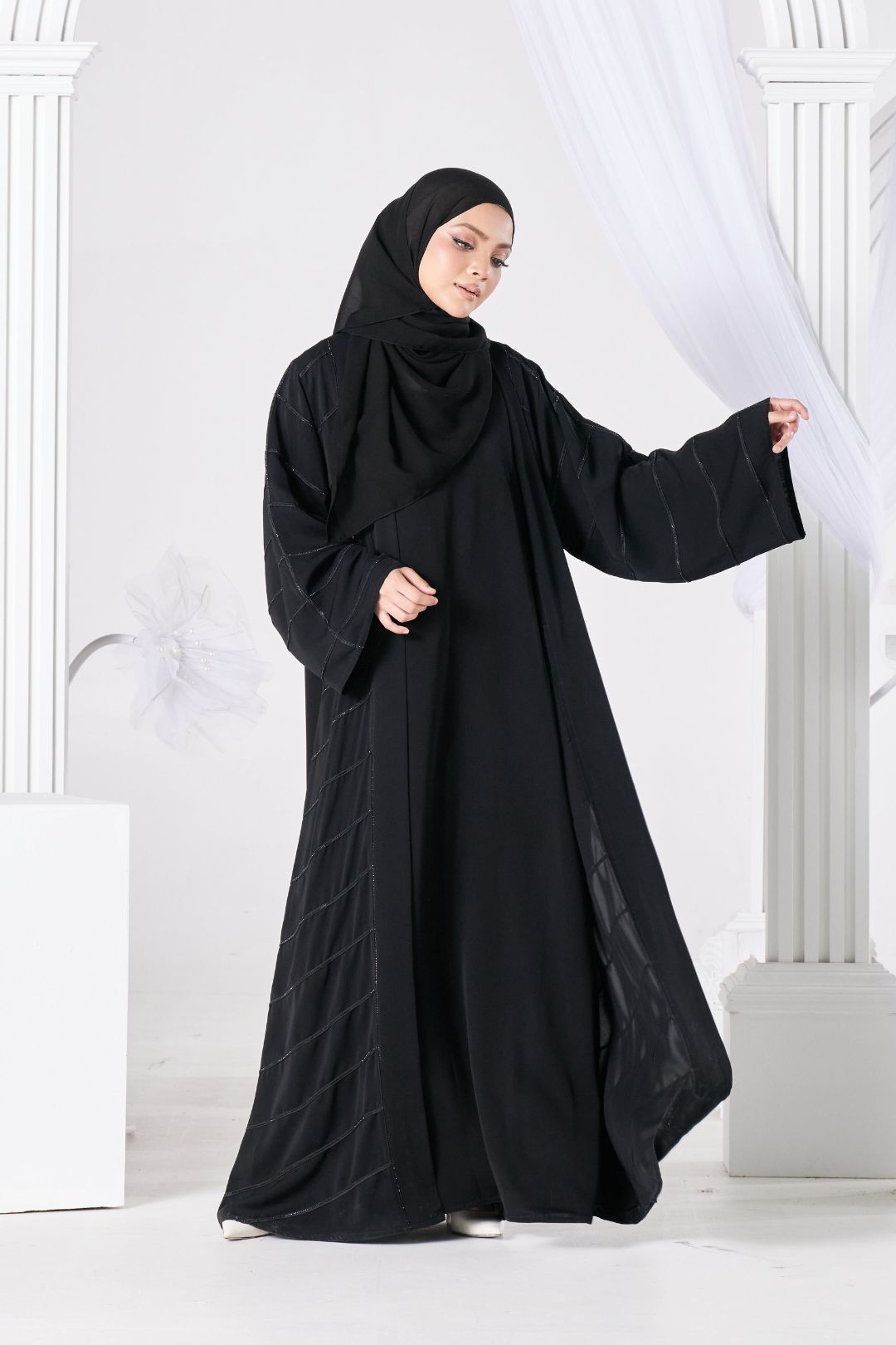 Afiyah Abaya in Black