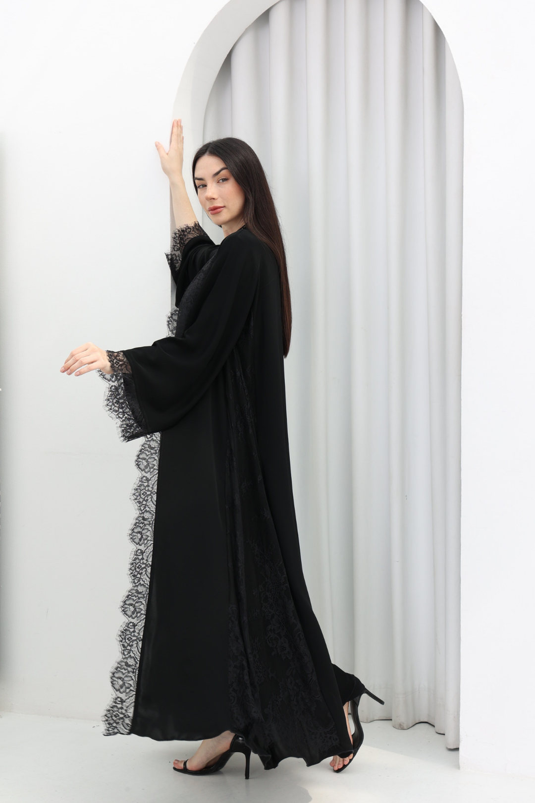 Preorder: Noire Abaya