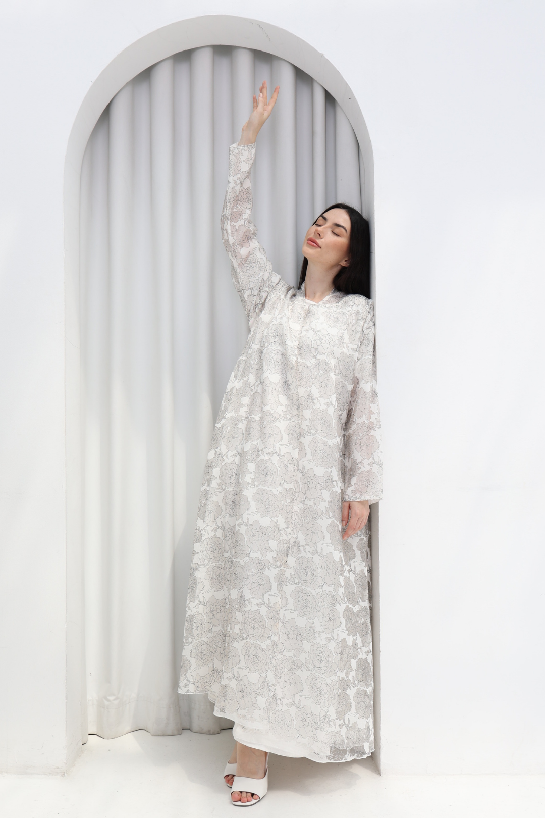 Preorder: Muse Abaya