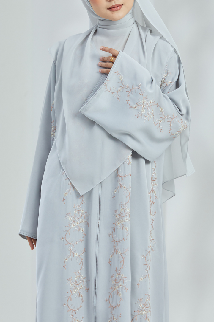 Luna Abaya in Grey