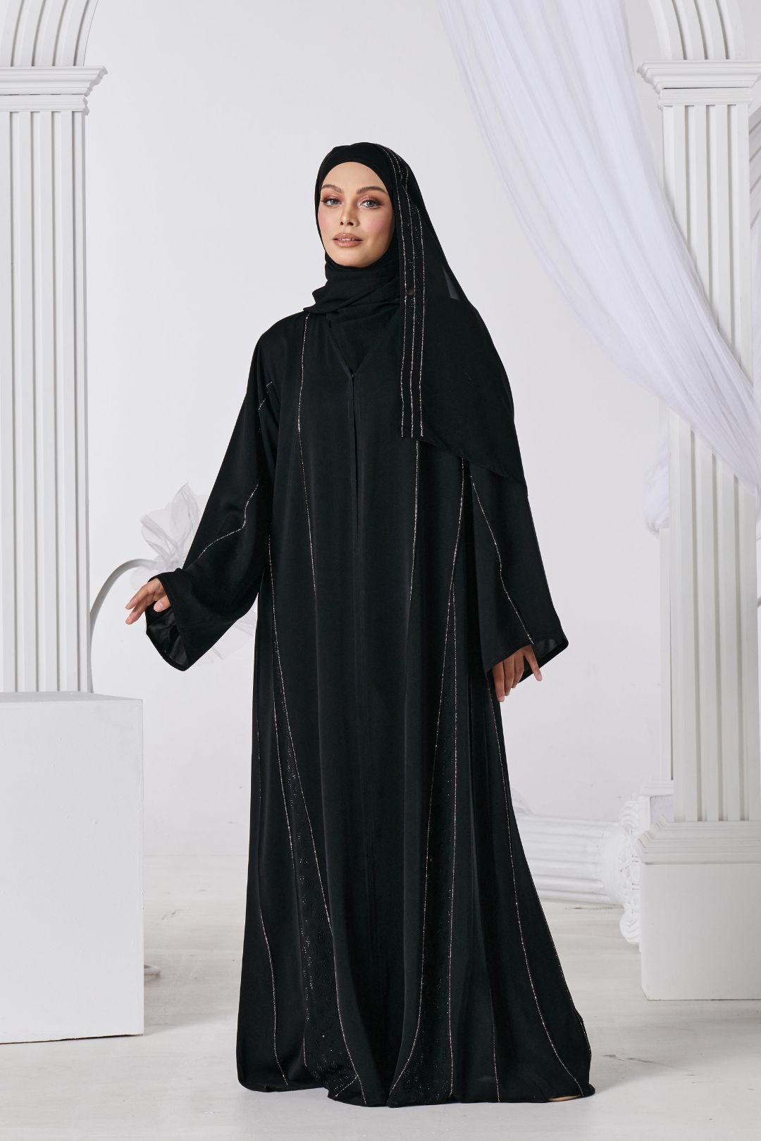 Najah Abaya in Black