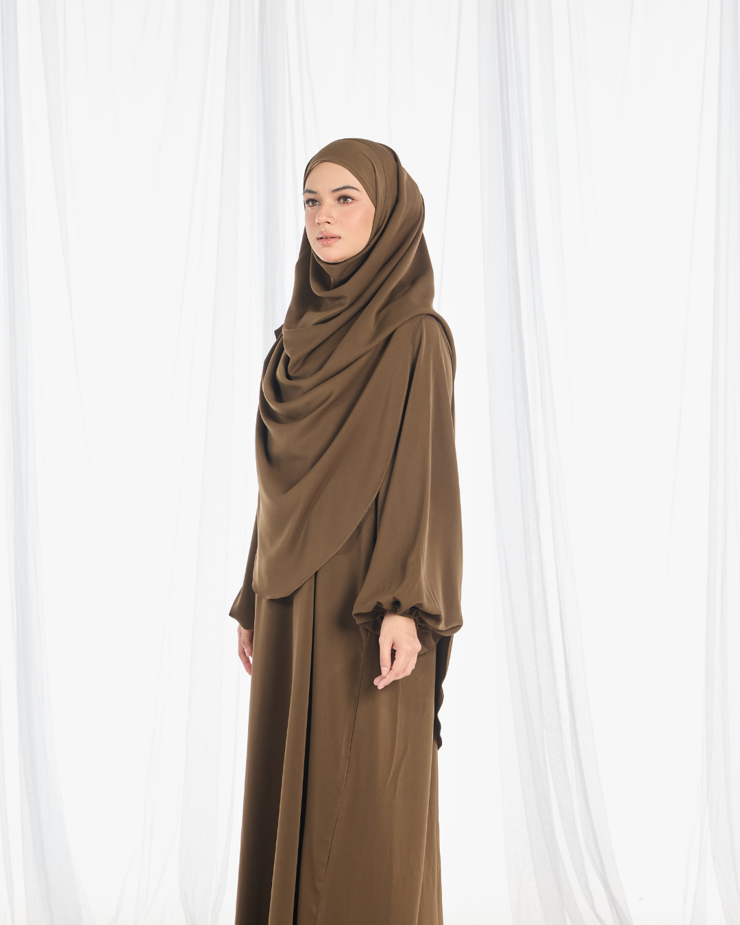 PO III : Warda Khimar Umrah Set in Olive