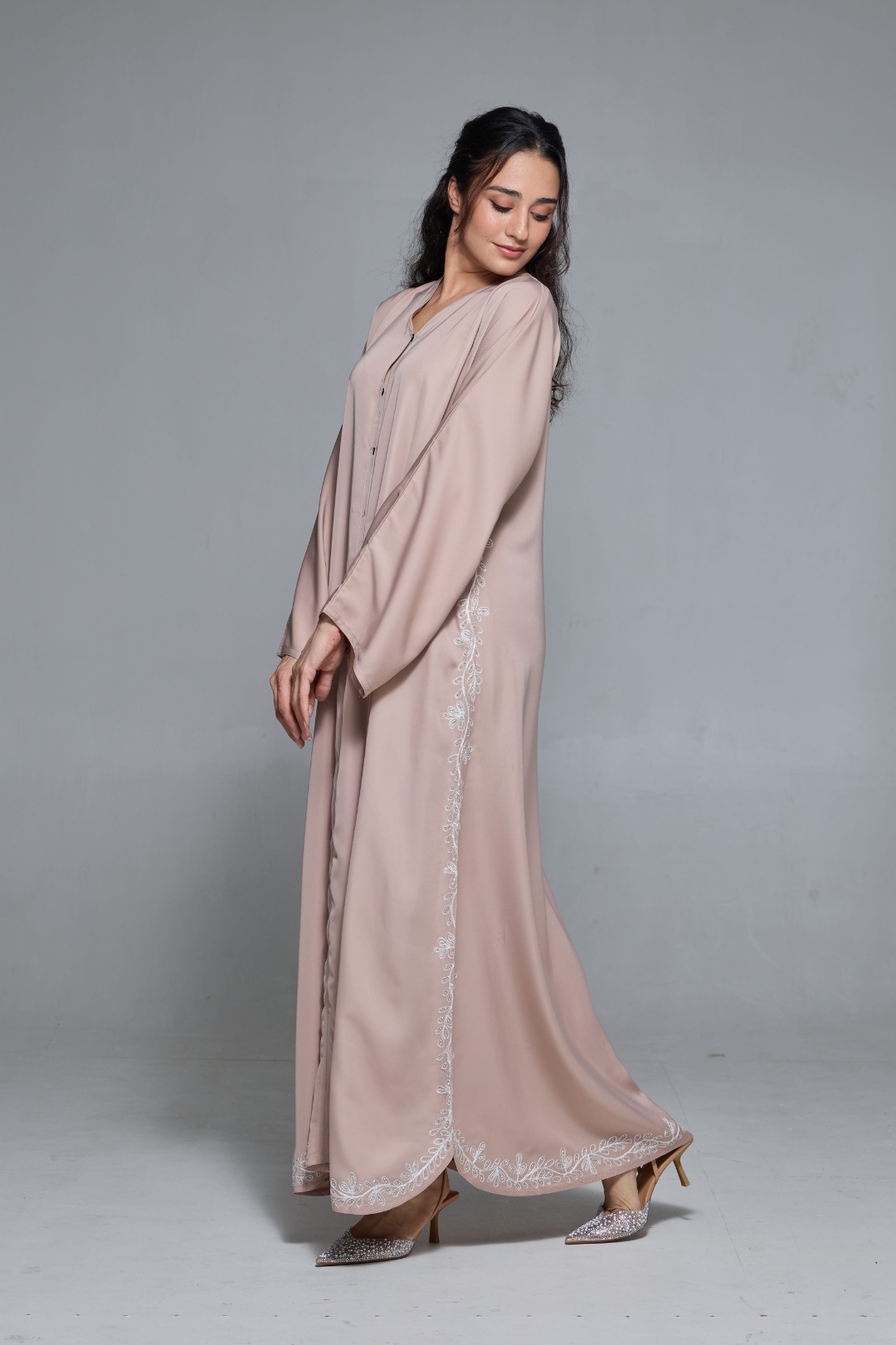 Haela in Beige
