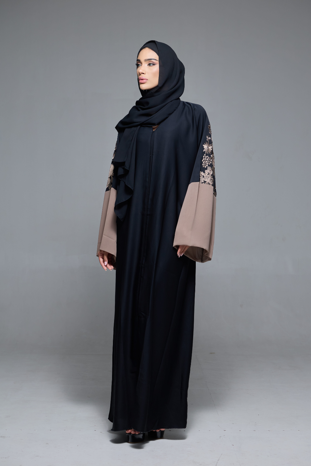 Nilofa Abaya