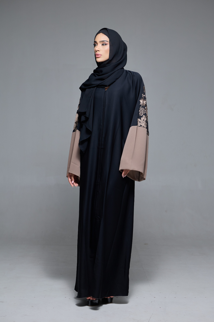 Nilofa Abaya