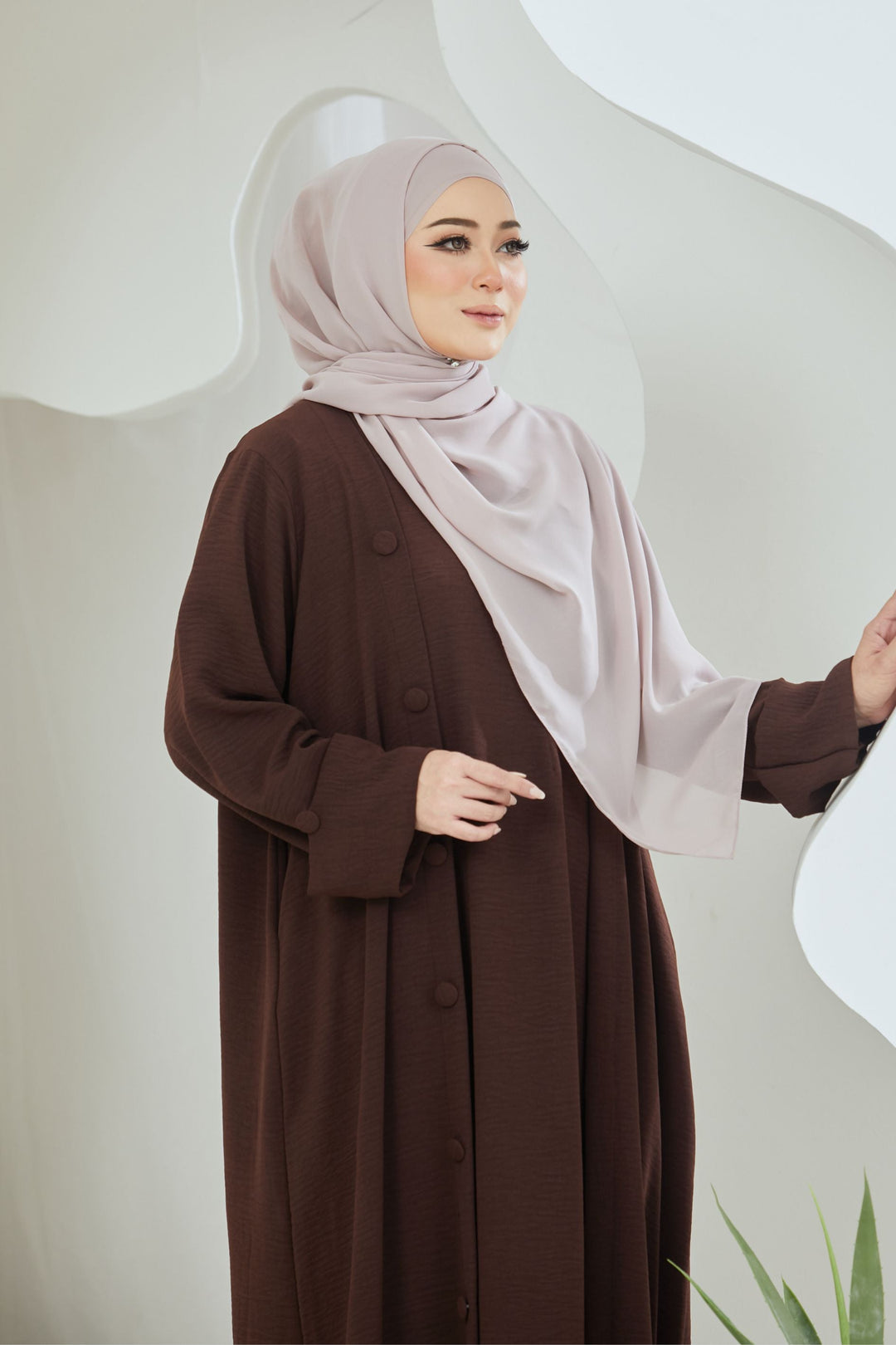 Hani Two-piece Abaya in Brown