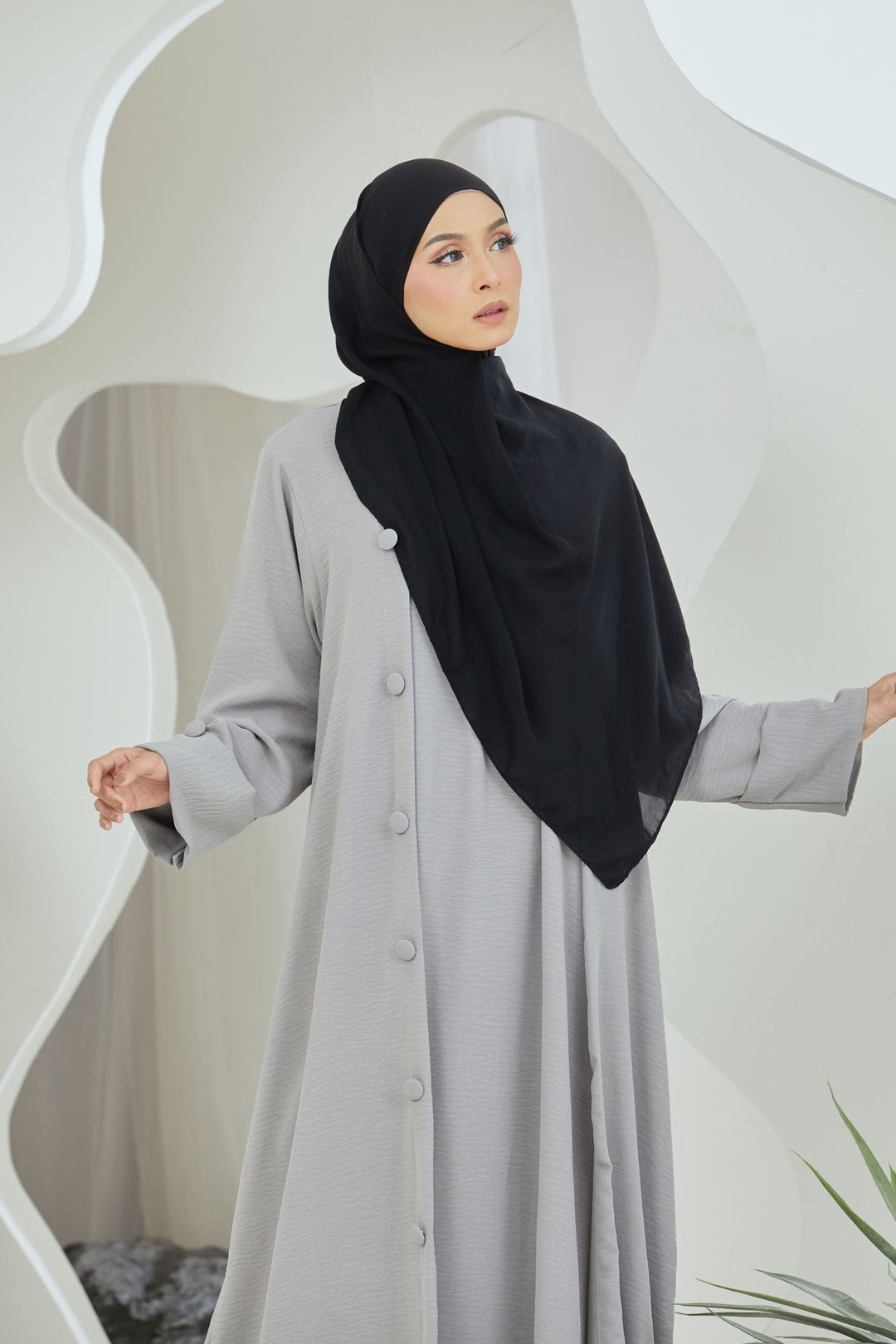 Hani Two-piece Abaya in Light Grey