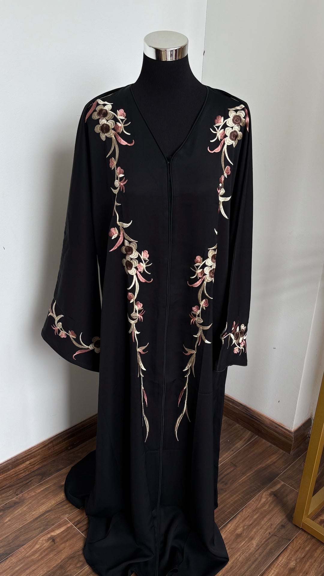 Lavela Abaya