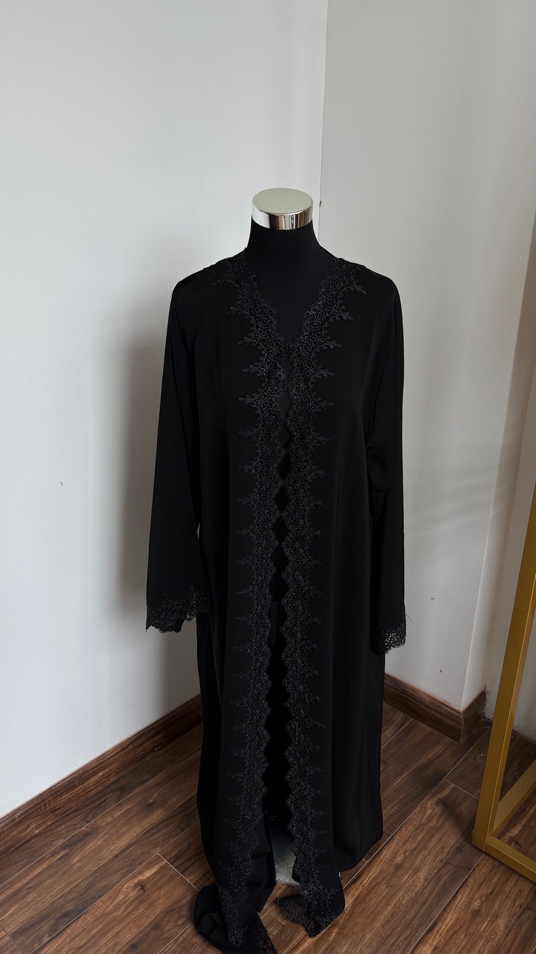 Darina Abaya in Black