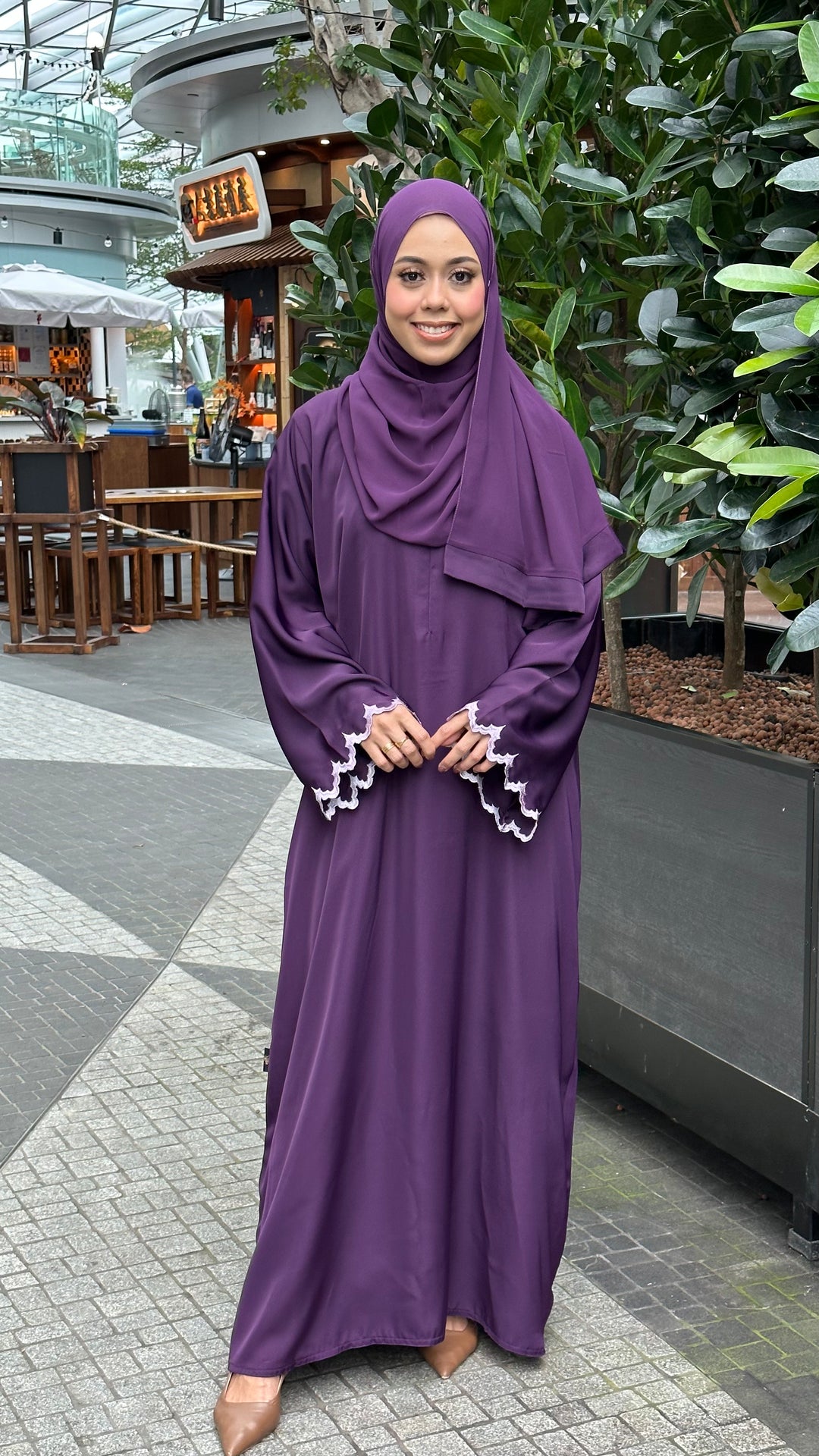 Uzma Abaya