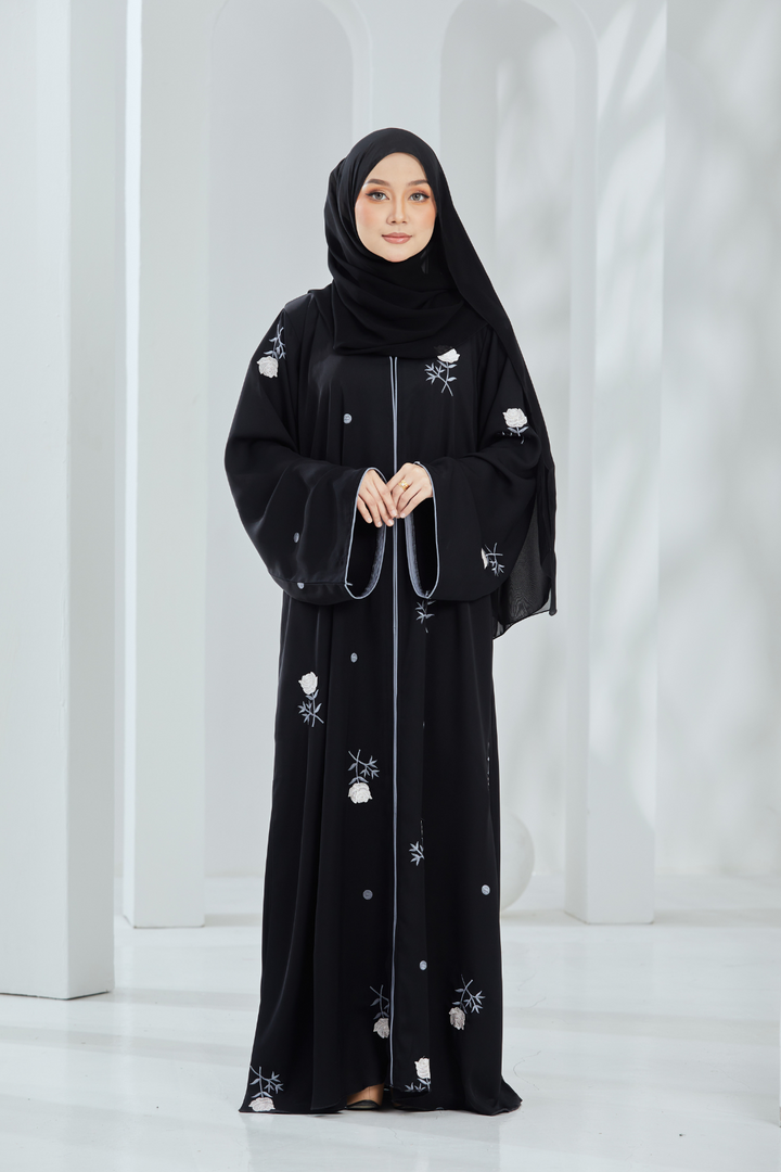 Ivory Abaya in Black