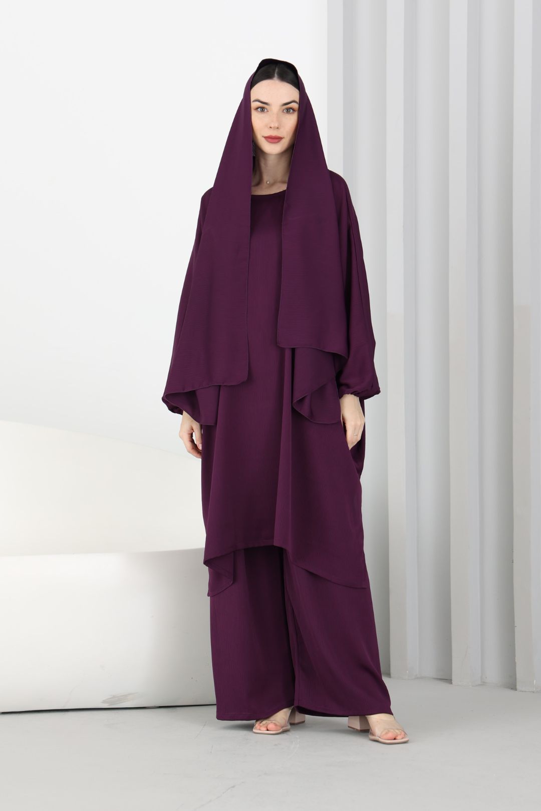 Azza Umrah Pants Set in Dark Purple