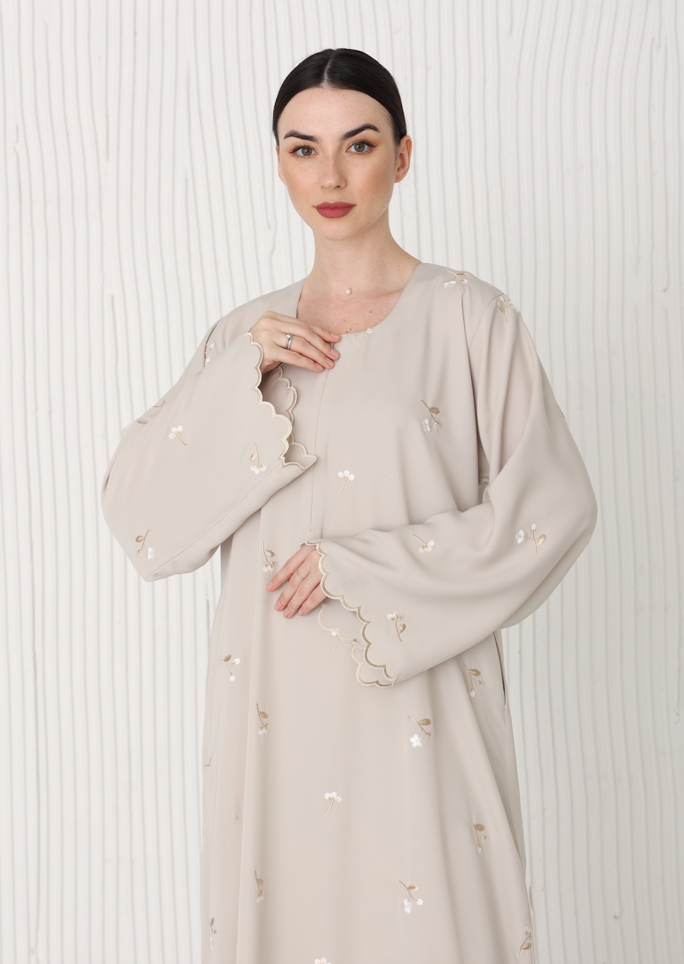 Takisha Abaya in Beige