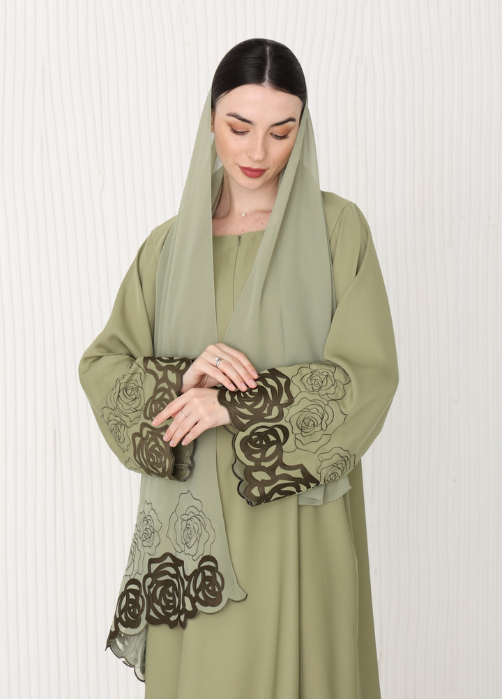 Rosie Abaya in Moss