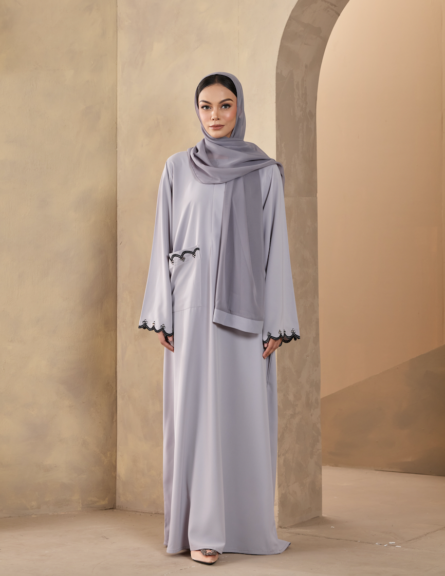 Erza Abaya in Grey