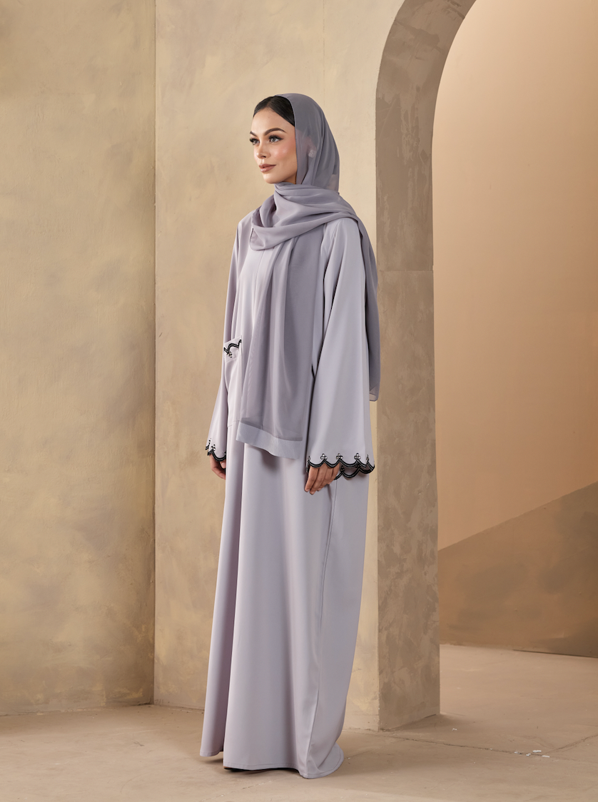 Erza Abaya in Grey