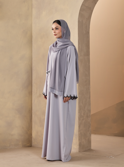 Erza Abaya in Grey