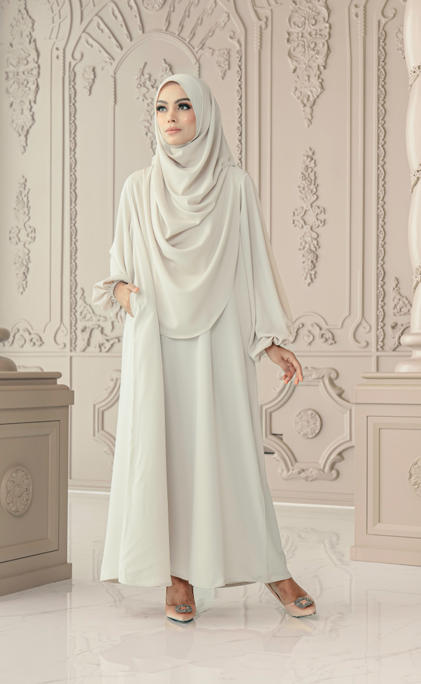 Warda Khimar Umrah Set in Cream