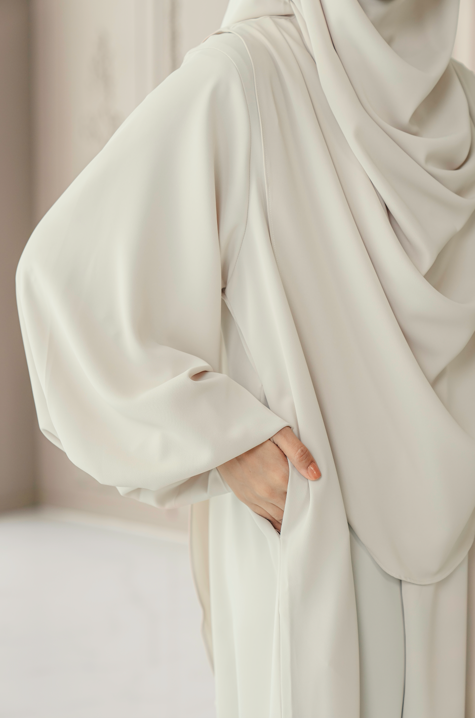 Warda Khimar Umrah Set in Cream