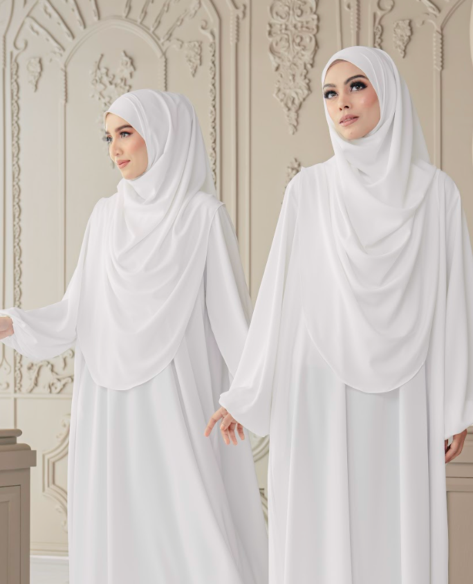 Instock: Warda Khimar Set in White