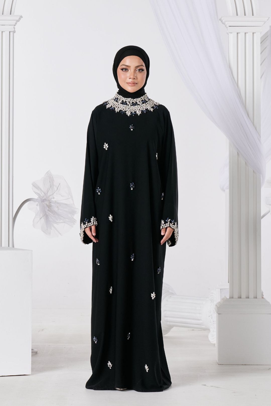 PO Luxe Series : Ammara Abaya in Black