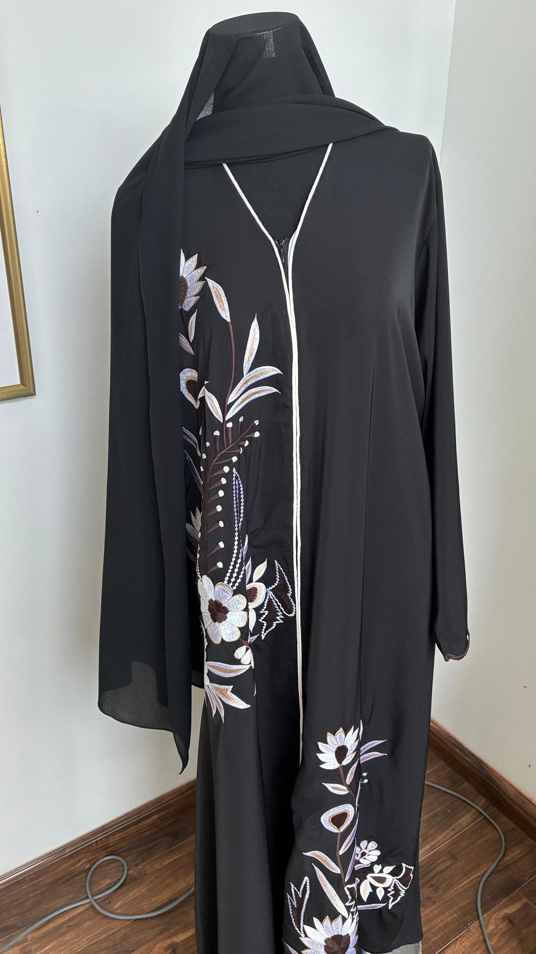 Nylam Abaya